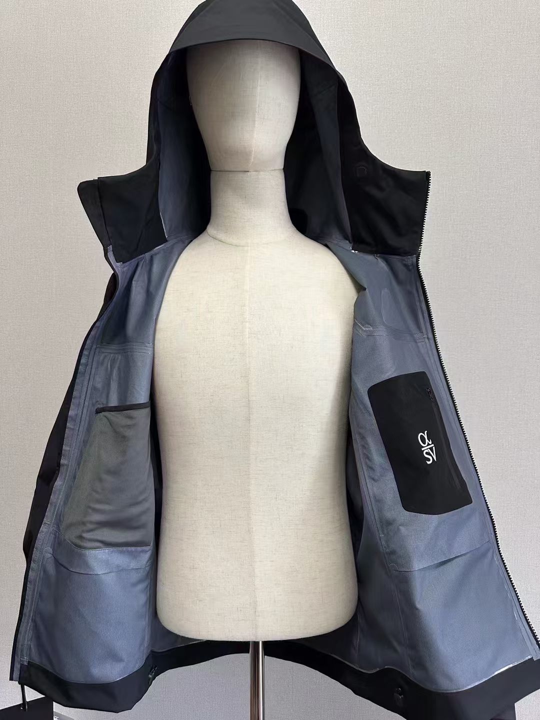 Alpha SV Men's Shell Jacket Silver Label image 1