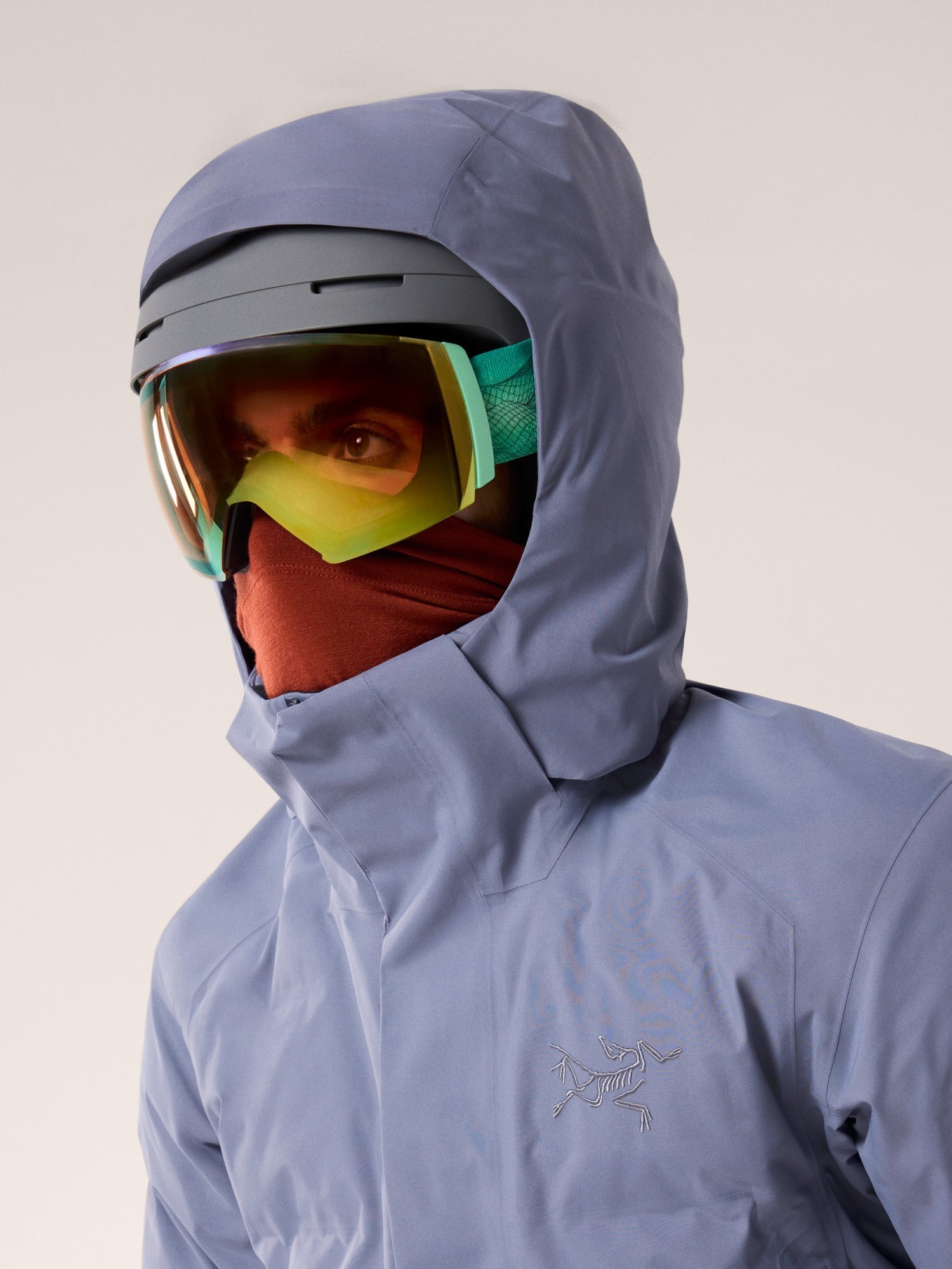 Arcteryx fissile men's insulated jacket blue ski and snowboard jacket image 5