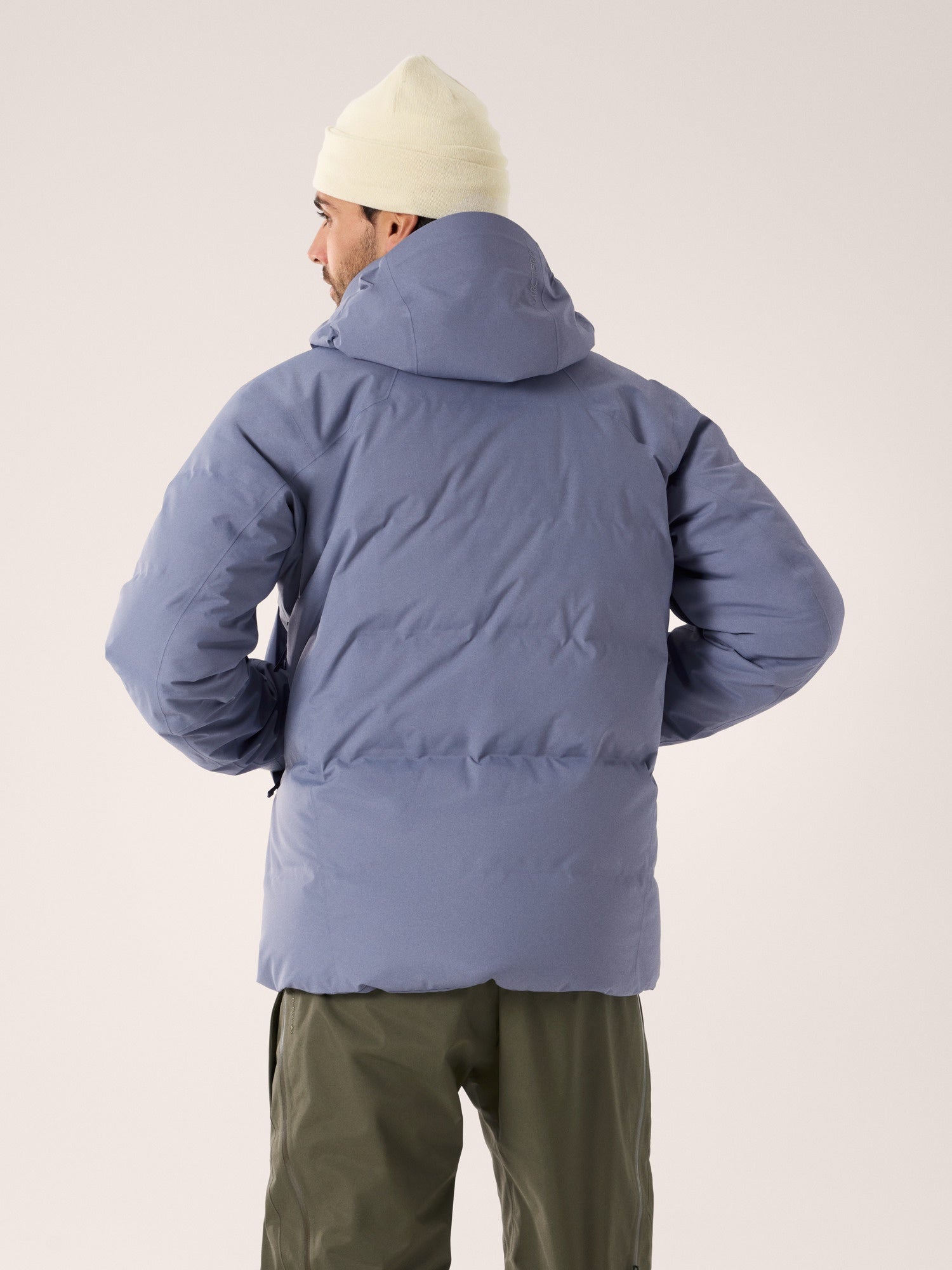 Arcteryx fissile men's insulated jacket blue ski and snowboard jacket image 6